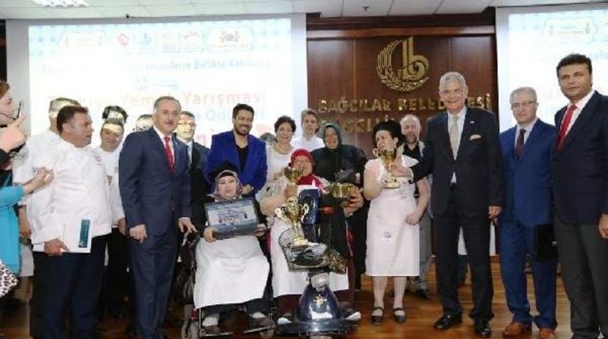 Ab Bakanı Bozkır'dan Altın Tencere &Ouml;d&uuml;l&uuml;