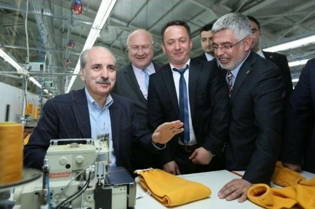 Başbakan Yardımcısı Kurtulmuş, Dikiş Ve &Uuml;t&uuml; Yaptı