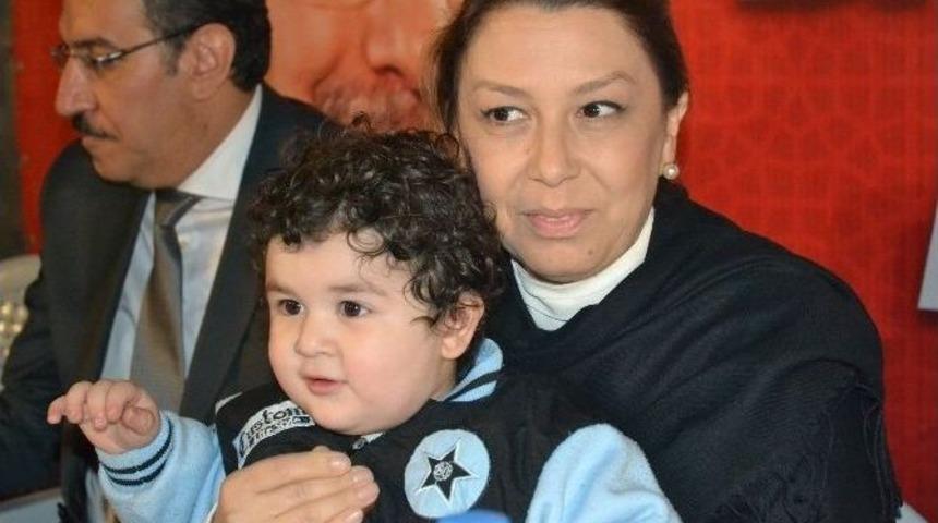 T&uuml;fenkci: &ldquo;birileri Laf &Uuml;retir, Biz İse Hizmet&rdquo;