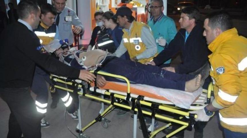 Uyuyan Eşini &Ouml;ld&uuml;rd&uuml;, K&ouml;y Meydanında Yaşamına Son Vermek Istedi