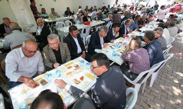 Heybeli Mahallesinde Hayır Yemeği 1