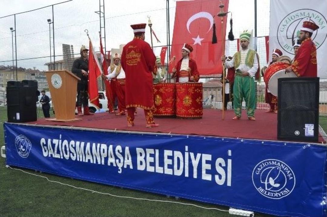 Taraftardan Başkan Usta&rsquo;ya Coşkulu Karşılama
