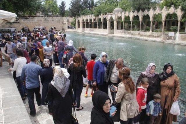 Balıklıg&ouml;l e Ziyaret&ccedil;i Akını 2