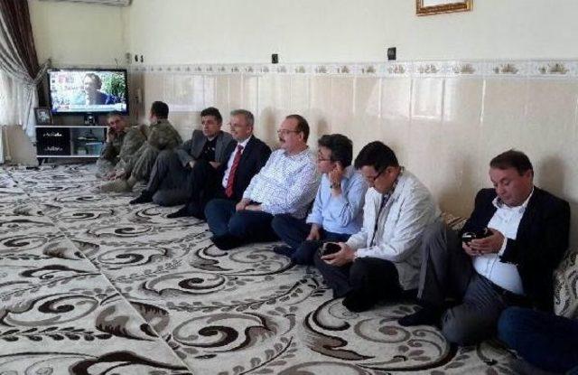 Vali Canbolat, Umurlu Sınır Kapısı nda Incelemede Bulundu 2