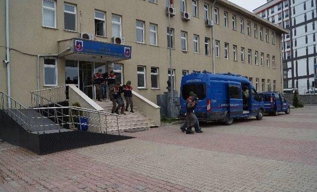 Arnavutköy’de 700 Bin Tl’lik Kaçak Sigara Ele Geçirildi 3