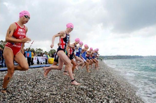 Avrupa Kupası Ve Ulusal Triatlon Yarışları'na Antalya'da Başladı