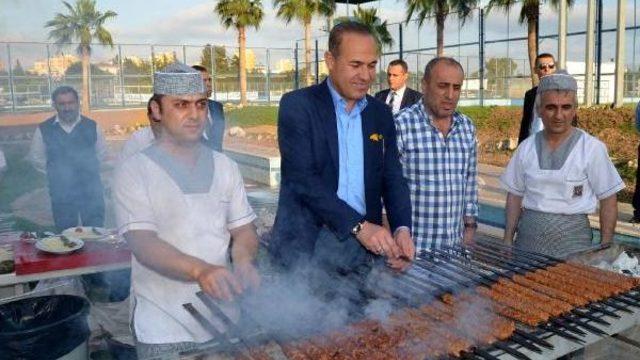 Adana Demirspor'a Belediye Başkan Sözlü'den Ziyaret