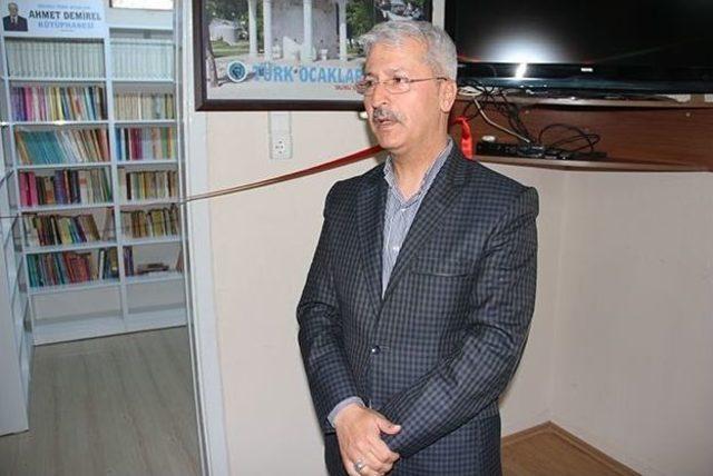 Ahmet Demirel’in İsmi Kütüphanede Yaşayacak