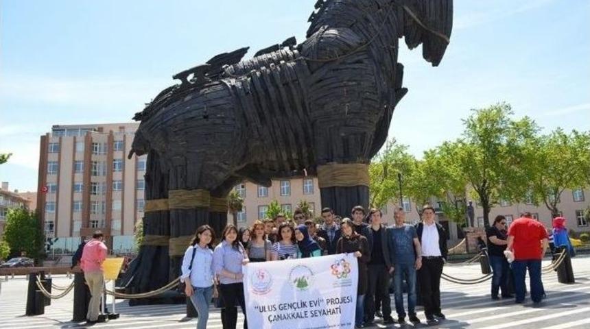 Uluslu &Ouml;ğrenciler &Ccedil;anakkale&rsquo;de