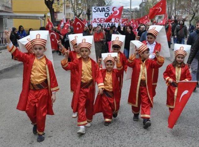 Sivas'ta 3 Mayıs Türkçülük Günü Yürüyüşü