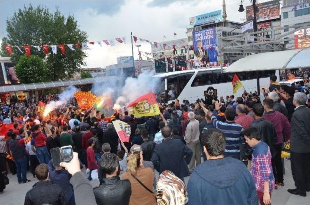 Yeni Malatyaspor&rsquo;da Şampiyonluk Kutlamaları