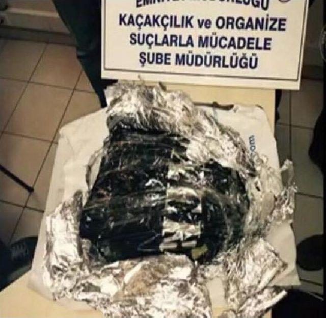 Tankerde 40 Bin Paket Kaçak Sigara Bulundu