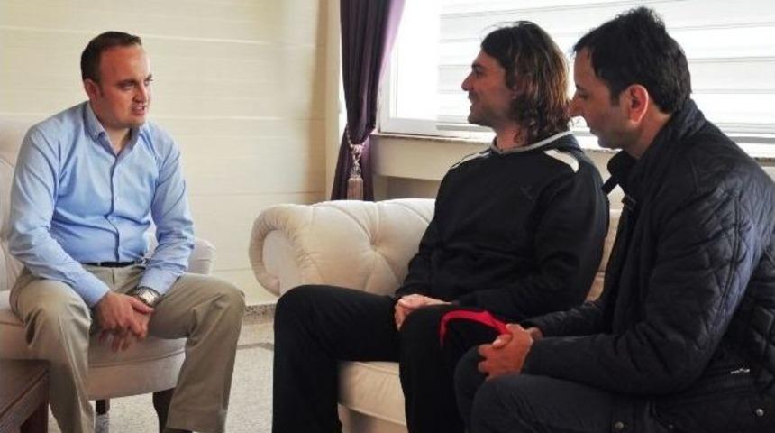 Ak Parti &Ccedil;anakkale Milletvekili Adayı Av. B&uuml;lent Turan D&uuml;nya Rekortmeni &Ccedil;anakkaleli Milli Sporcu Sertan Aydın&rsquo;ı Ziyaret Etti.