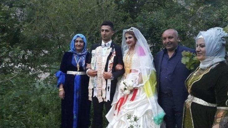 Hakkari’de 3 Gün 3 Gece Süren Görkemli Düğün G3