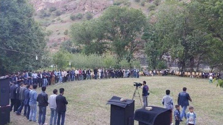 Hakkari’de 3 Gün 3 Gece Süren Görkemli Düğün G5