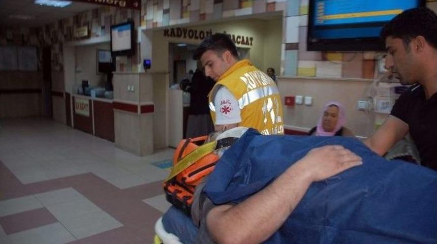 İnşaatın Dördüncü Katından Düşen Sıva Ustası Yaralandı