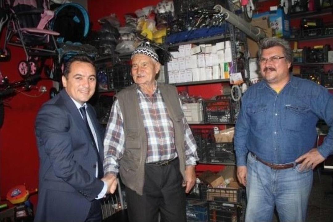 Hasan Eryılmaz Alaşehir&rsquo;de &Ccedil;arşı Pazar Dolaştı