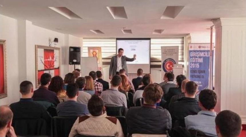 T&uuml;rkiye Mezunu Kosovalı Gen&ccedil;lere Tika&rsquo;dan Girişimcilik Eğitimi