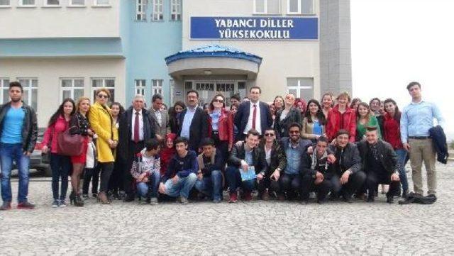 Liseli &Ouml;ğrenciler &Uuml;niversiteye Konuk Oldu 3