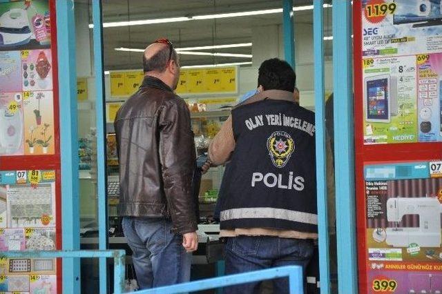 Beyoğlu&rsquo;nda 10 Dakika Arayla Gasp Ve Soygun 1
