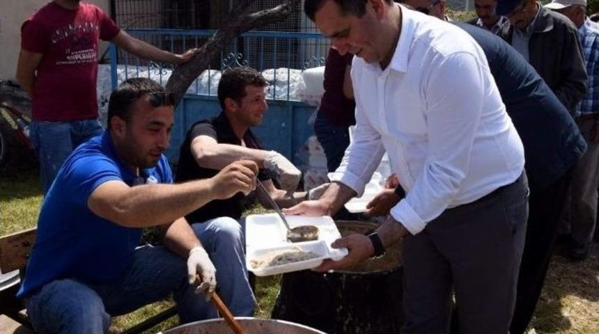 Aliağa&rsquo;da Geleneksel Keşkek G&uuml;n&uuml;
