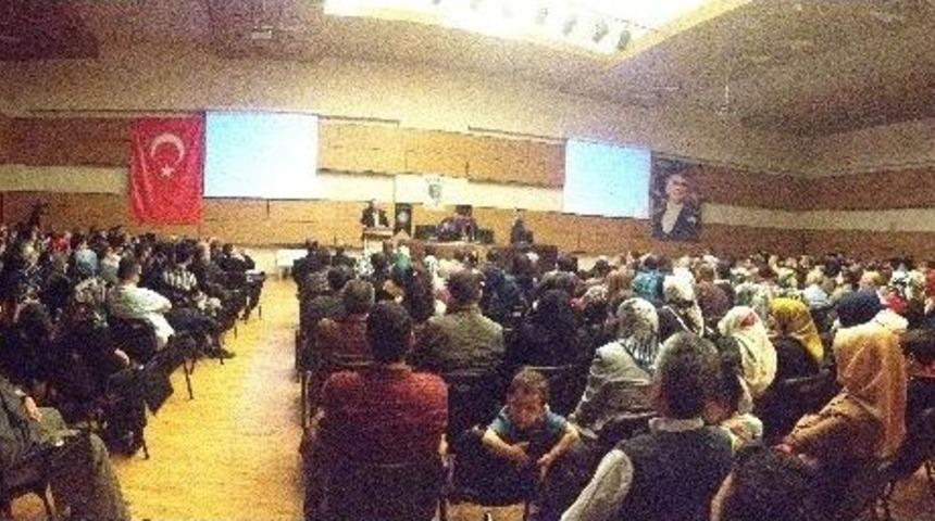 Prof. Dr. Nevzat Tarhan Kayseri&rsquo;de Ailede İletişim Sorunlarını Anlattı