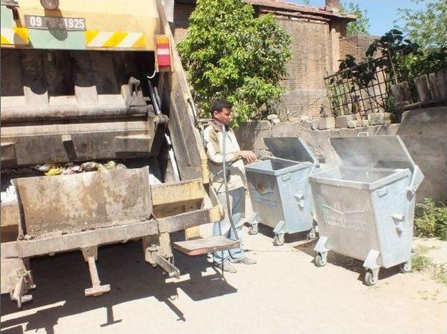 Köşk Belediyesi Çöp Konteynırları İlaçlıyor