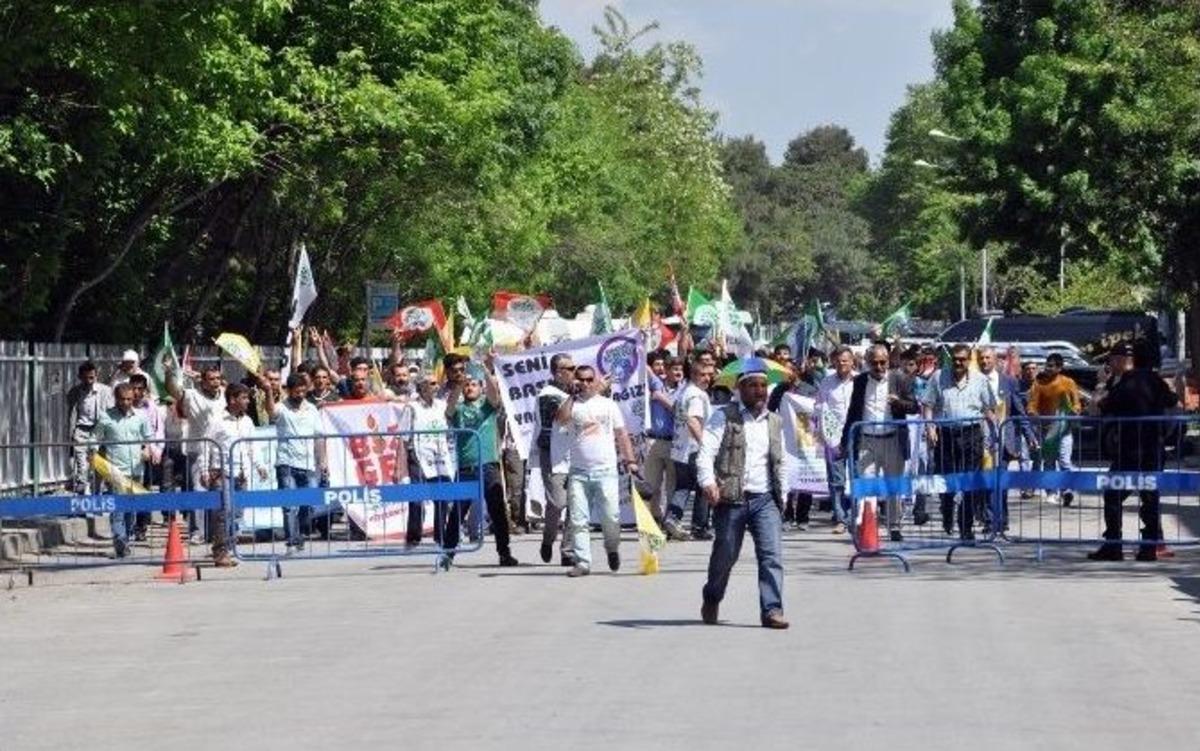 Balıkesir&rsquo;de Hdp Mitingi &Ouml;ncesi &Uuml;st Arama Gerginliği
