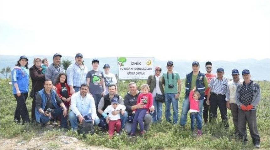 &Uuml;nl&uuml; Fotoğraf&ccedil;ıların İsimleri Bu Ormanda Yaşayacak