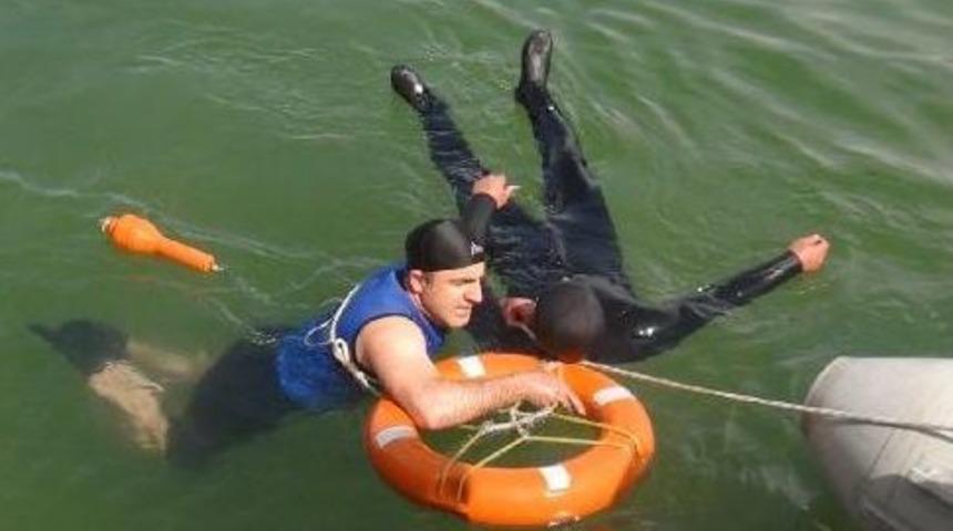 Van G&ouml;l&uuml;'nde Boğulmalara Karşı Tatbikat