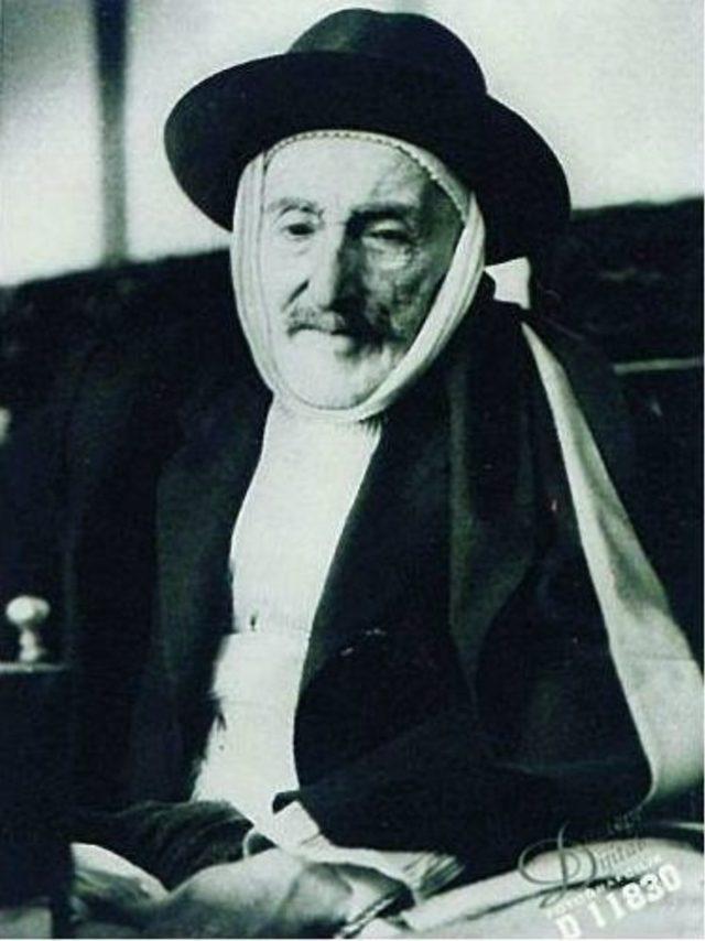 Şeyh Mehmet Vakıf Efendi &Ouml;l&uuml;m&uuml;n&uuml;n 50. Yıld&ouml;n&uuml;m&uuml;nde Anılıyor 3