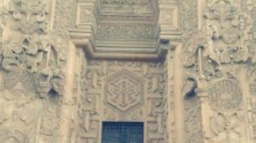 C&uuml; &Ouml;ğrencileri Divriği Ulu Cami&rsquo;ni Ziyaret Etti