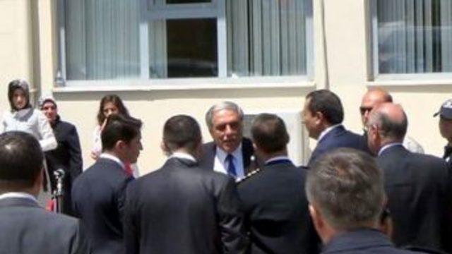 Erdoğan’ın Gelişi Öncesi Havaalanında Kavga Çıktı