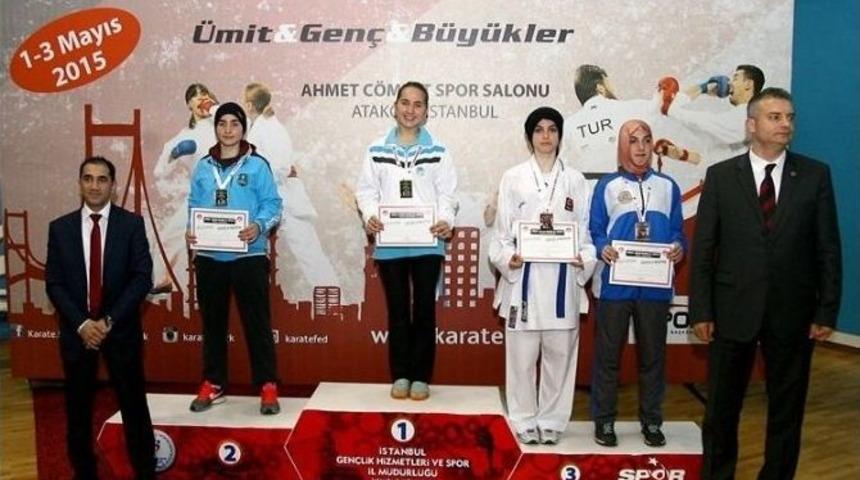 Yalovalı Karatecilerden B&uuml;y&uuml;k Başarı