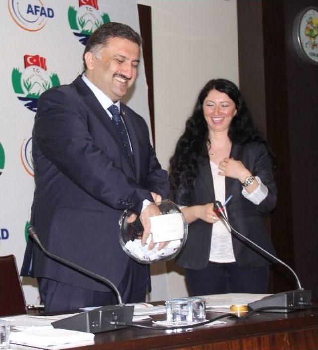 Rize&rsquo;ye T&uuml;rkiye Ortalamasının Beş Katı Yağış D&uuml;ş&uuml;yor 2