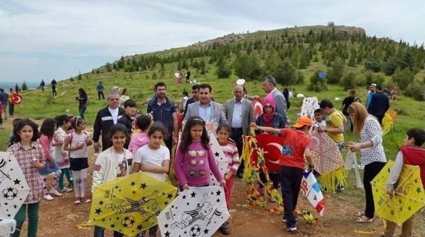 Ergani&rsquo;de U&ccedil;urtma Şenliği