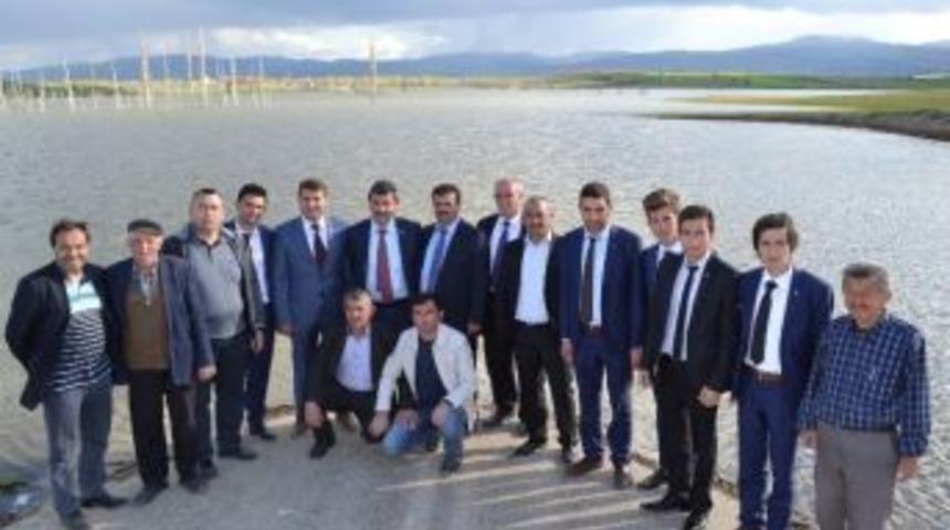 Milletvekili &Uuml;r&uuml;n Yıldırım Kemal Şehitliğini Ziyaret Etti