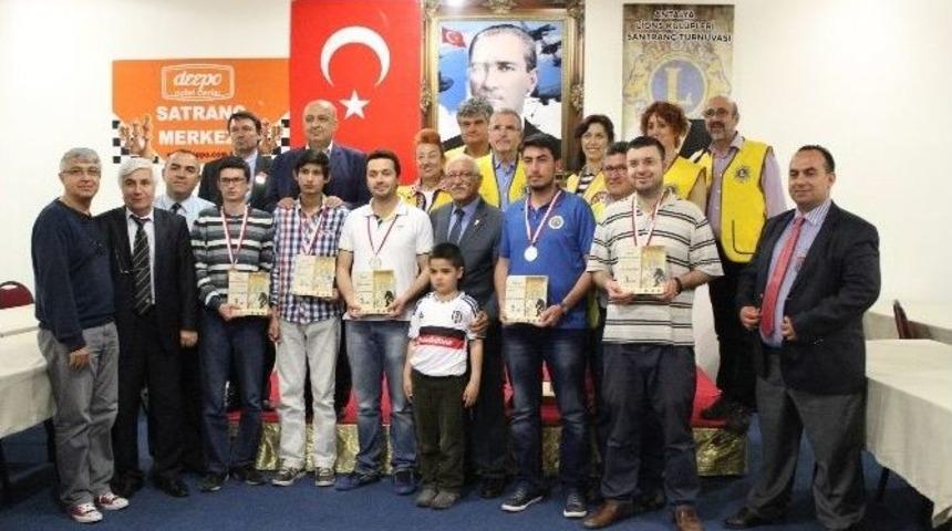 Deepo&rsquo;da Satran&ccedil; Turnuvası D&uuml;zenlendi