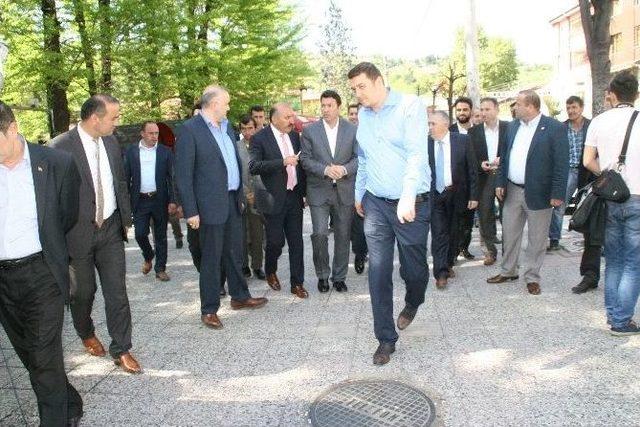 &Ouml;zcan Ulupınar Devrekli Pazarcı Esnafından Ve Pazara &Ccedil;ıkan Vatandaşlardan Destek İstedi 1