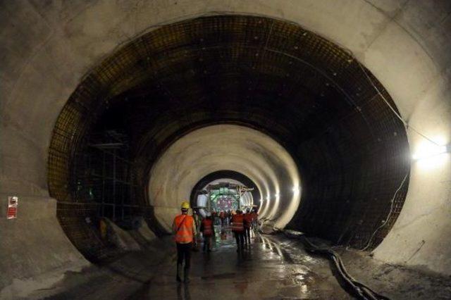 Fotoğraflar // Topbaş, Kratal Kaynarca Metro Inşaatında...