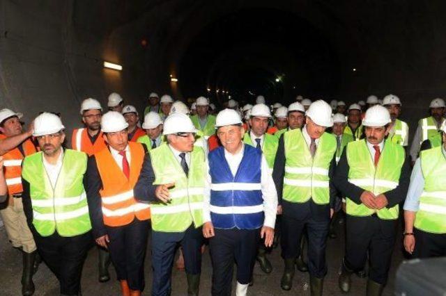 Fotoğraflar // Topbaş, Kratal Kaynarca Metro Inşaatında...