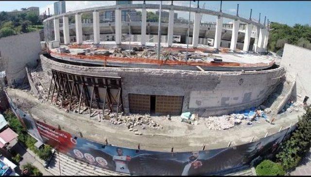 Beşiktaş'ın Stadının Kaba Inşaatı Tamamlandı