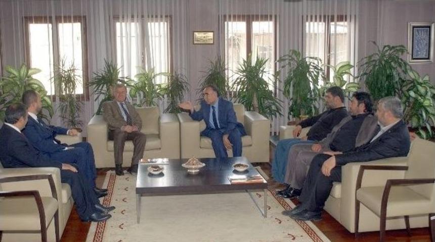 Saadet Parti&rsquo;li Adaylar Ato&rsquo;yu Ziyaret Etti