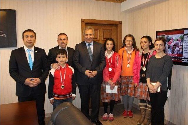 T&uuml;rkiye Birincisi Fatsa&rsquo;dan 1