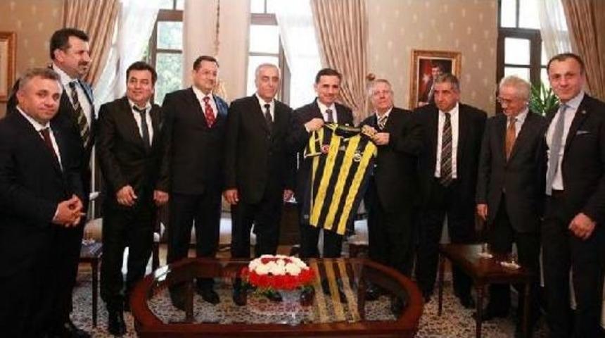 Fenerbah&ccedil;e Başkanı Yıldırım'dan Hatay Valisine Ziyaret