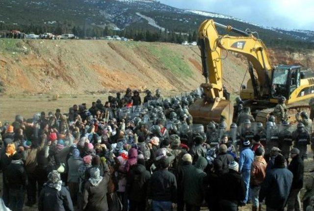 Taşocağı Protestosunda 2'si Kadın 19 Köylü Yargılanıyor