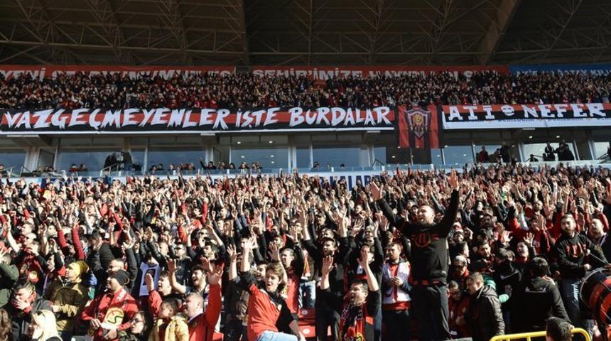 Eskişehirspor'da lisans sorunu devam ediyor