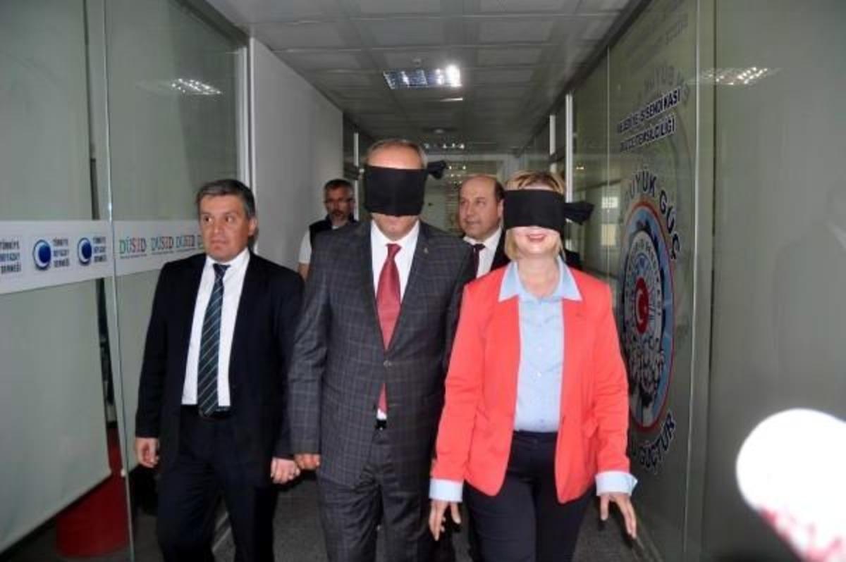 G&ouml;zleri Bağlanan Milletvekilleri Adaylarının Zor Anları