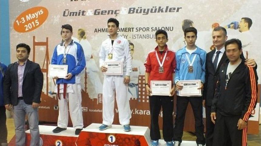 Boğazi&ccedil;i Karate Turnuvasında Kağıtspor&rsquo;dan B&uuml;y&uuml;k Başarı
