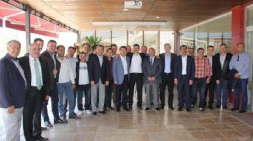 Adaylar Tun&ccedil; Ve Yelkenci İşadamlarıyla Buluştu